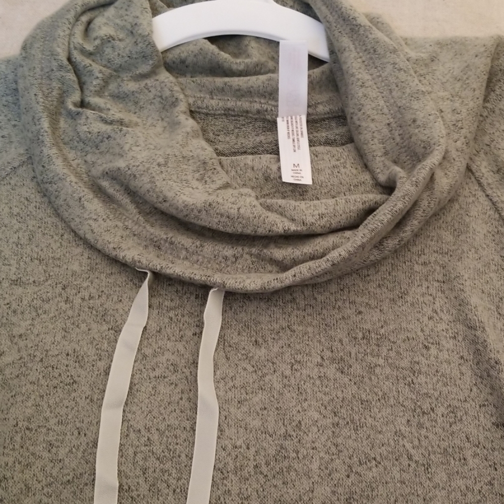 Bundle Gilligan and O'Malley sleepwear top - Picture 8 of 8